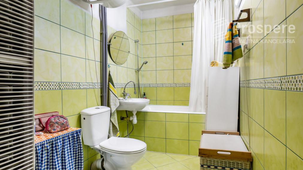 REZERVOVANÉ - 7 izbový rodinný dom ZLATÁ IDKA, Košice -okolie okolie