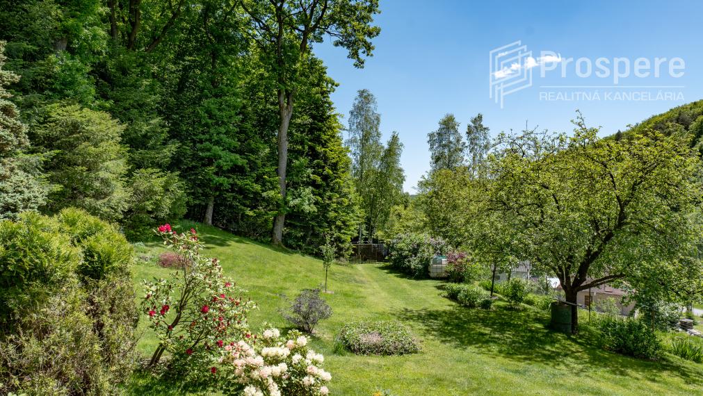 REZERVOVANÉ - 7 izbový rodinný dom ZLATÁ IDKA, Košice -okolie okolie